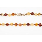 Collier ambre petites perles multicolores 43 cm